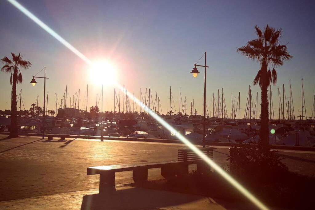 Descansar, sonreír, sentir. Paraíso frente al mar Santa Pola Exterior foto