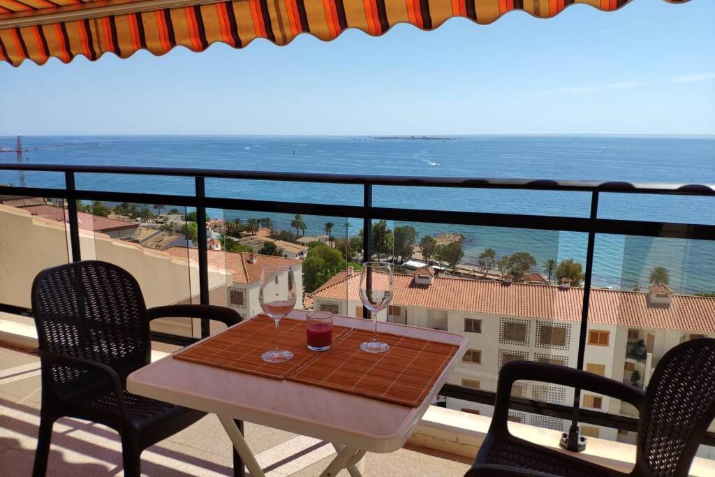 Descansar, sonreír, sentir. Paraíso frente al mar Santa Pola Exterior foto