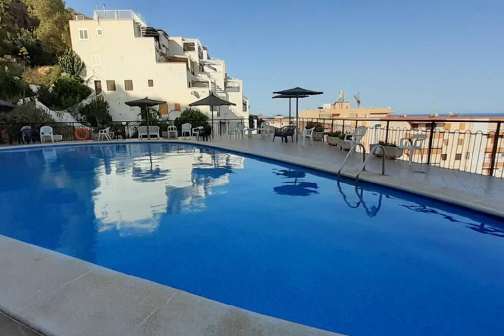 Descansar, sonreír, sentir. Paraíso frente al mar Santa Pola Exterior foto